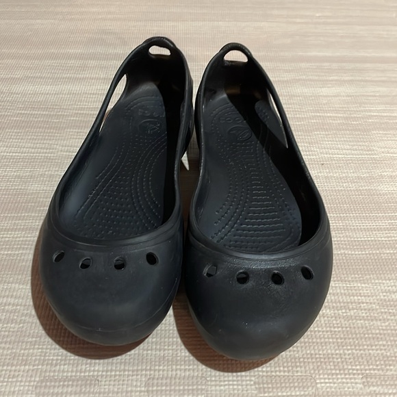 Women’s Kadee CROCS - Picture 2 of 4